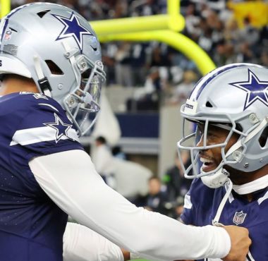 QB Dak Prescott (izquierda) y WR Brandin Cooks (Derecha), Dallas Cowboys