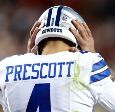 QB Dak Presott, Dallas Cowboys